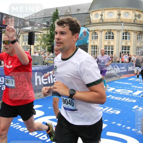 29.06.2025 - hella hamburg halbmarathon Michael Strokosch http://msf.ph/oto/8253838 29.06.2025 10:50:22 Ziel 4247, 4933, 7930, 7932, 8899, 8921, 12949, 13609, 13690, 14034, 15620, 16000, 16242, 18499, 18811, 19040 meine-sportfotos.de