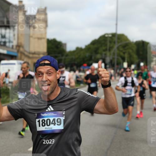 29.06.2025 - hella hamburg halbmarathon Yannick Fuchs http://msf.ph/oto/8253865 29.06.2025 10:35:42 20KM 1136, 1631, 2579, 2797, 3618, 4205, 4303, 4380, 4634, 4871, 4893, 5026, 5410, 5709, 6550, 6683, 6771, 6901, 7378, 7774, 7796, 8122, 9358, 9547, 9640, 9659, 9711, 9755, 9885, 10375, 10783, 11062, 11765, 11922, 12292, 12385, 12895, 13268, 13457, 14555, 14661, 15247, 15351, 16816, 17032, 17100, 17720, 17834, 17971, 18045, 18049, 18412, 18573 meine-sportfotos.de