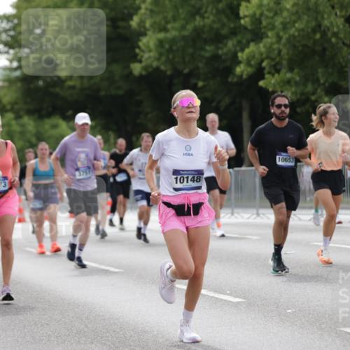 29.06.2025 - hella hamburg halbmarathon Jannik Wohlers http://msf.ph/oto/8253934 29.06.2025 10:31:23 Lombardsbrücke 1235, 1373, 1844, 1879, 2384, 2672, 2831, 2832, 3221, 3239, 3358, 3396, 3397, 3424, 3571, 3681, 3751, 4877, 4953, 5156, 5965, 6160, 6573, 6640, 6718, 6727, 7334, 7898, 8304, 8620, 8806, 9078, 9104, 9478, 9812, 9882, 9883, 10148, 10240, 10421, 10435, 10653, 11178, 12381, 12663, 12758, 14536, 14793, 15024, 15102, 15222, 15575, 16310, 16541, 17043, 17118, 17342, 17362, 18283, 18428, 18433, 18613, 18629, 18838, 19068, 19233 meine-sportfotos.de