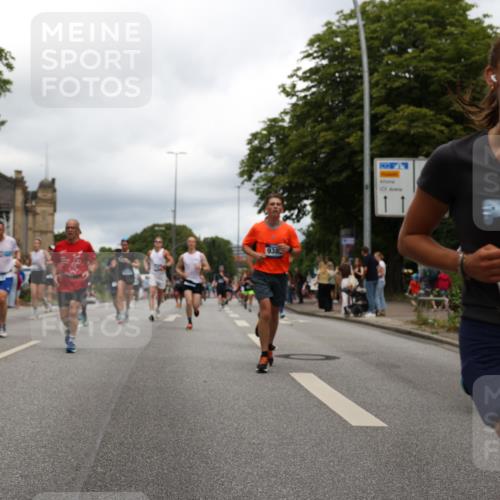 29.06.2025 - hella hamburg halbmarathon Yannick Fuchs http://msf.ph/oto/8254013 29.06.2025 10:48:05 20KM 1267, 1422, 1442, 1549, 1870, 2432, 2630, 3096, 3103, 3310, 3898, 4299, 5020, 5259, 6260, 6294, 6374, 7129, 7395, 7478, 7973, 8223, 8285, 8394, 9032, 9380, 9791, 9922, 10040, 11009, 11430, 11789, 12213, 12321, 12607, 13147, 13397, 13794, 13803, 13869, 14026, 14239, 14702, 15146, 16623, 16750, 16780, 17482, 17740, 17765, 18308, 18450, 18514, 18612, 18759, 19067, 19177 meine-sportfotos.de