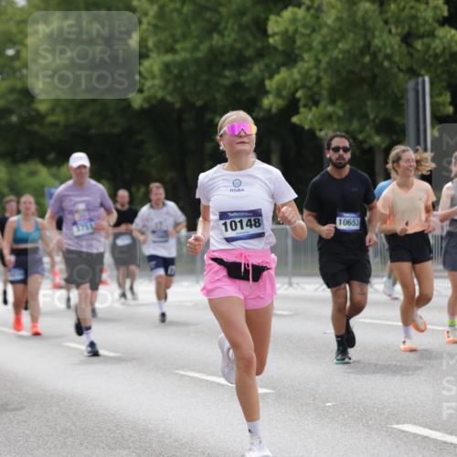29.06.2025 - hella hamburg halbmarathon Jannik Wohlers http://msf.ph/oto/8254082 29.06.2025 10:31:23 Lombardsbrücke 1235, 1373, 1844, 1879, 2384, 2672, 2831, 2832, 3221, 3239, 3358, 3396, 3397, 3424, 3571, 3681, 3751, 4877, 4953, 5156, 5965, 6160, 6573, 6640, 6718, 6727, 7334, 7898, 8304, 8620, 8806, 9078, 9104, 9478, 9812, 9882, 9883, 10148, 10240, 10421, 10435, 10653, 11178, 12381, 12663, 12758, 14536, 14793, 15024, 15102, 15222, 15575, 16310, 16541, 17043, 17118, 17342, 17362, 18283, 18428, 18433, 18613, 18629, 18838, 19068, 19233 meine-sportfotos.de