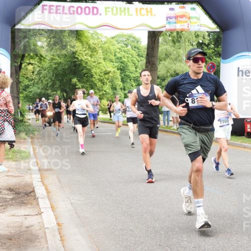 29.06.2025 - hella hamburg halbmarathon MichiJ http://msf.ph/oto/8254092 29.06.2025 10:52:24 Zwischen KM18-KM19 1062, 1559, 3328, 7760, 7888, 8171, 8219, 8894, 10402 meine-sportfotos.de