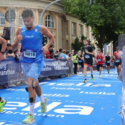 29.06.2025 - hella hamburg halbmarathon Strokosch-Dieckow http://msf.ph/oto/8254130 29.06.2025 10:41:24 Ziel 1570, 2579, 2797, 3204, 4303, 4893, 5987, 6771, 7432, 7774, 7796, 8358, 10783, 12588, 13457, 13876, 14555, 16816, 17159, 17882, 18412, 18509, 18573, 18764 meine-sportfotos.de