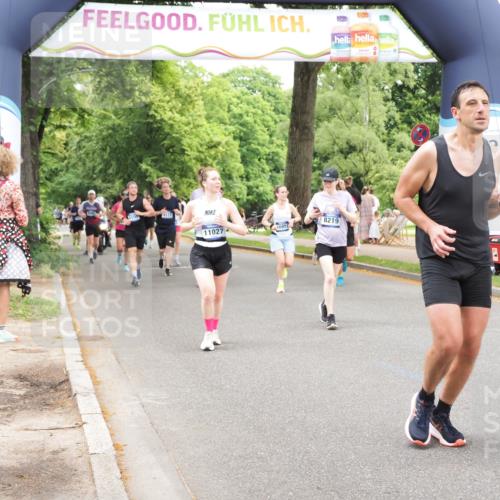 29.06.2025 - hella hamburg halbmarathon MichiJ http://msf.ph/oto/8254241 29.06.2025 10:52:25 Zwischen KM18-KM19 1062, 3328, 7760, 8171, 8219, 8894, 10402, 16911 meine-sportfotos.de