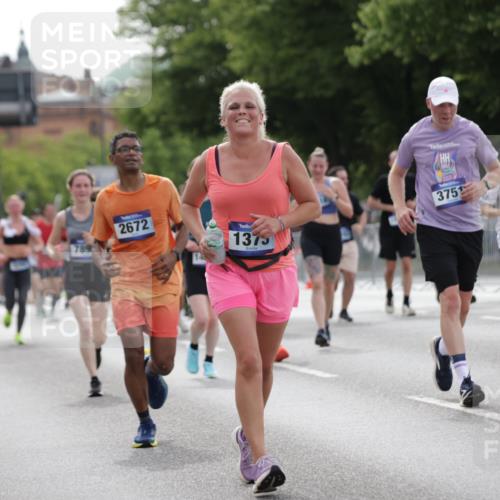 29.06.2025 - hella hamburg halbmarathon Jannik Wohlers http://msf.ph/oto/8254341 29.06.2025 10:31:25 Lombardsbrücke 1235, 1373, 1844, 1879, 2384, 2672, 2831, 2832, 3221, 3239, 3358, 3396, 3397, 3424, 3571, 3681, 3751, 3752, 4877, 5156, 5965, 6160, 6640, 6718, 6727, 7334, 7816, 7898, 8304, 8620, 8806, 9078, 9104, 9478, 9812, 9882, 9883, 10148, 10421, 10435, 10653, 11178, 12319, 12381, 12663, 12758, 14536, 14793, 15102, 16310, 16541, 17043, 17118, 17342, 17362, 18283, 18428, 18433, 18613, 18629, 18838, 19068, 19233 meine-sportfotos.de