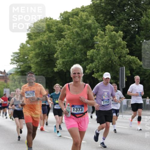 29.06.2025 - hella hamburg halbmarathon Jannik Wohlers http://msf.ph/oto/8254478 29.06.2025 10:31:26 Lombardsbrücke 1235, 1373, 1879, 2384, 2672, 2831, 2832, 3221, 3239, 3358, 3396, 3397, 3424, 3571, 3681, 3751, 3752, 4877, 5156, 5965, 6160, 6640, 6718, 6727, 7334, 7816, 7898, 8304, 8538, 8620, 8806, 9078, 9104, 9478, 9812, 9882, 9883, 10148, 10421, 10435, 10653, 11178, 12319, 12381, 12663, 14536, 14793, 15102, 16310, 16541, 17043, 17118, 17342, 17362, 18283, 18428, 18433, 18613, 18629, 18838, 19068, 19233 meine-sportfotos.de