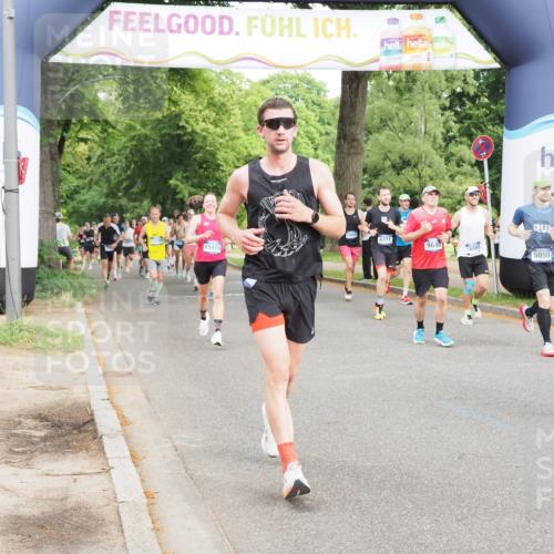 29.06.2025 - hella hamburg halbmarathon MichiJ http://msf.ph/oto/8254592 29.06.2025 10:29:16 Zwischen KM18-KM19 2568, 2797, 5050, 6495, 9640, 9979, 11767, 15493, 15542, 18173, 18192, 18573 meine-sportfotos.de