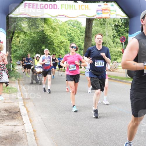 29.06.2025 - hella hamburg halbmarathon MichiJ http://msf.ph/oto/8254750 29.06.2025 10:52:30 Zwischen KM18-KM19 1034, 1062, 3112, 5464, 6590, 7760, 8219, 8405, 9994, 11027, 14022, 16355, 16847, 16911, 17707 meine-sportfotos.de