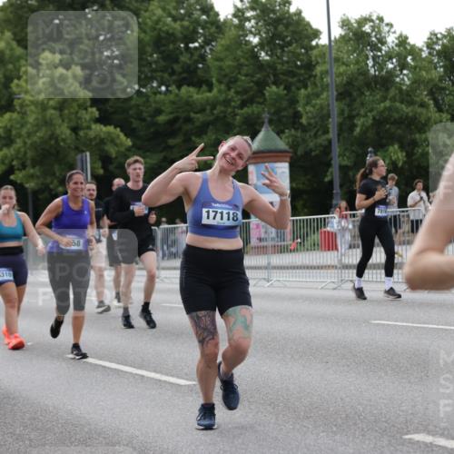 29.06.2025 - hella hamburg halbmarathon Jannik Wohlers http://msf.ph/oto/8254771 29.06.2025 10:31:31 Lombardsbrücke 1235, 1311, 1373, 1879, 2384, 2672, 2831, 2832, 3221, 3239, 3358, 3751, 3752, 4877, 5156, 5601, 6160, 6718, 6727, 7295, 7334, 7344, 7695, 7789, 7816, 7898, 8304, 8538, 8620, 9078, 9104, 9478, 10148, 10653, 11178, 12319, 12663, 12755, 13026, 14536, 14793, 15102, 16200, 16310, 17118, 17342, 18283, 18369, 18428, 18433, 18629, 18838, 18931 meine-sportfotos.de