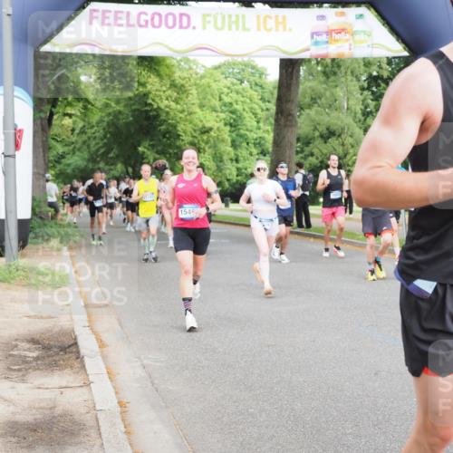 29.06.2025 - hella hamburg halbmarathon MichiJ http://msf.ph/oto/8254780 29.06.2025 10:29:17 Zwischen KM18-KM19 2568, 2797, 5050, 6495, 6771, 9640, 9979, 11767, 12292, 15493, 15542, 16580, 18173, 18192, 18573 meine-sportfotos.de