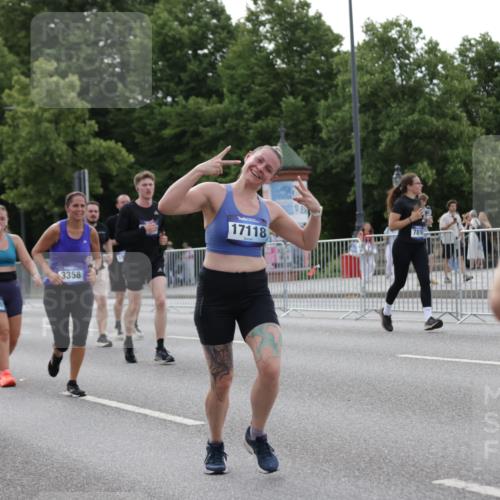 29.06.2025 - hella hamburg halbmarathon Jannik Wohlers http://msf.ph/oto/8254789 29.06.2025 10:31:31 Lombardsbrücke 1235, 1311, 1373, 1879, 2384, 2672, 2831, 2832, 3221, 3239, 3358, 3751, 3752, 4877, 5156, 5601, 6160, 6718, 6727, 7295, 7334, 7344, 7695, 7789, 7816, 7898, 8304, 8538, 8620, 9078, 9104, 9478, 10148, 10653, 11178, 12319, 12663, 12755, 13026, 14536, 14793, 15102, 16200, 16310, 17118, 17342, 18283, 18369, 18428, 18433, 18629, 18838, 18931 meine-sportfotos.de