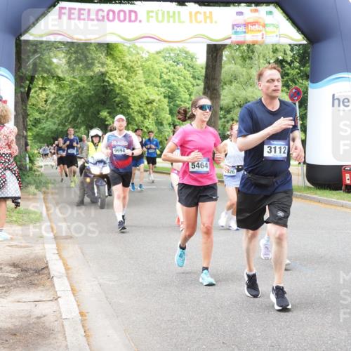 29.06.2025 - hella hamburg halbmarathon MichiJ http://msf.ph/oto/8254799 29.06.2025 10:52:30 Zwischen KM18-KM19 1034, 1062, 3112, 5464, 6590, 7760, 8219, 8405, 9994, 11027, 14022, 16355, 16847, 16911, 17707 meine-sportfotos.de
