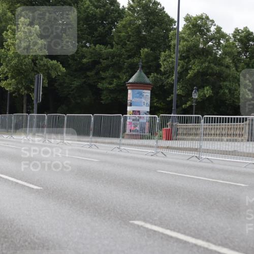 29.06.2025 - hella hamburg halbmarathon Jannik Wohlers http://msf.ph/oto/8254870 29.06.2025 08:48:44 Lombardsbrücke  meine-sportfotos.de