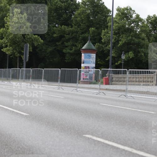 29.06.2025 - hella hamburg halbmarathon Jannik Wohlers http://msf.ph/oto/8254887 29.06.2025 08:48:44 Lombardsbrücke  meine-sportfotos.de