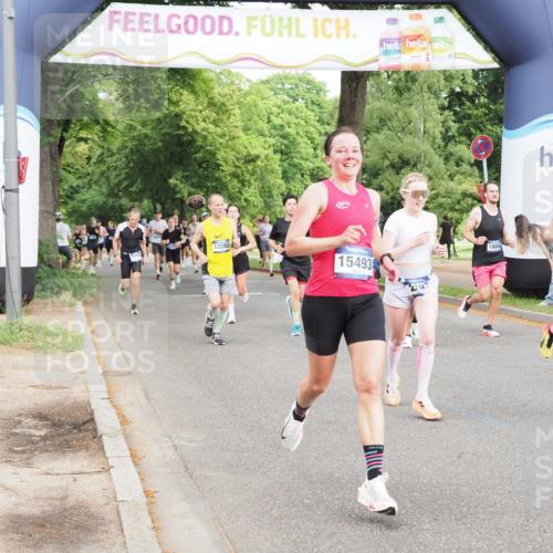 29.06.2025 - hella hamburg halbmarathon MichiJ http://msf.ph/oto/8254909 29.06.2025 10:29:18 Zwischen KM18-KM19 1912, 2568, 2797, 4303, 5050, 6495, 6771, 9640, 9979, 11767, 12292, 13457, 15493, 15542, 16580, 18192, 18573, 18802 meine-sportfotos.de