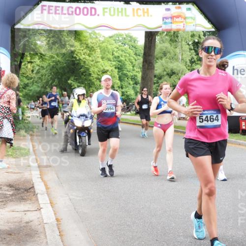 29.06.2025 - hella hamburg halbmarathon MichiJ http://msf.ph/oto/8254927 29.06.2025 10:52:31 Zwischen KM18-KM19 1034, 3112, 5464, 6590, 7826, 8219, 8405, 9994, 11027, 14022, 16355, 16847, 16911, 17707 meine-sportfotos.de