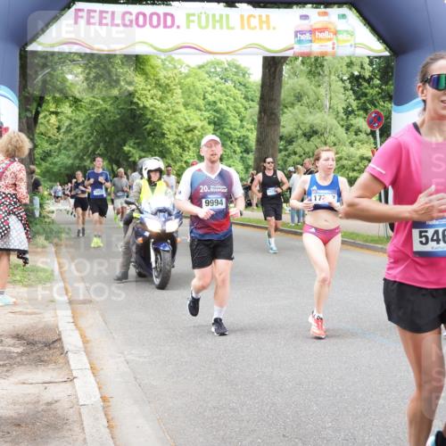 29.06.2025 - hella hamburg halbmarathon MichiJ http://msf.ph/oto/8254949 29.06.2025 10:52:31 Zwischen KM18-KM19 1034, 3112, 5464, 6590, 7826, 8219, 8405, 9994, 11027, 14022, 16355, 16847, 16911, 17707 meine-sportfotos.de