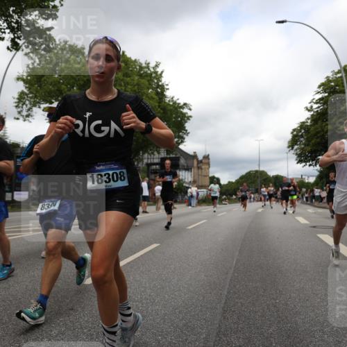 29.06.2025 - hella hamburg halbmarathon Yannick Fuchs http://msf.ph/oto/8255019 29.06.2025 10:48:10 20KM 1422, 1442, 1549, 1815, 1870, 2432, 3103, 3310, 3898, 4299, 5259, 6260, 6356, 6374, 6994, 7129, 7395, 7478, 7973, 8223, 8285, 8394, 8798, 9032, 9380, 9791, 9922, 10040, 10266, 11009, 11430, 11789, 12213, 12321, 12362, 12607, 13147, 13794, 13803, 13869, 14026, 14239, 14702, 14818, 15113, 15146, 15156, 15169, 16092, 16574, 16623, 16750, 16780, 17740, 17765, 18308, 18450, 18514, 18759, 19067, 19177 meine-sportfotos.de