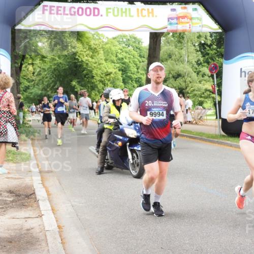 29.06.2025 - hella hamburg halbmarathon MichiJ http://msf.ph/oto/8255042 29.06.2025 10:52:32 Zwischen KM18-KM19 1034, 3112, 5464, 6590, 7826, 8219, 8405, 9994, 10736, 11027, 14022, 14607, 16355, 16847, 16911, 17707, 18726 meine-sportfotos.de