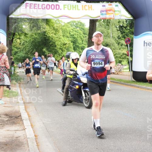 29.06.2025 - hella hamburg halbmarathon MichiJ http://msf.ph/oto/8255065 29.06.2025 10:52:32 Zwischen KM18-KM19 1034, 3112, 5464, 6590, 7826, 8219, 8405, 9994, 10736, 11027, 14022, 14607, 16355, 16847, 16911, 17707, 18726 meine-sportfotos.de