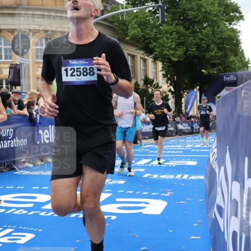 29.06.2025 - hella hamburg halbmarathon Strokosch-Dieckow http://msf.ph/oto/8255090 29.06.2025 10:41:35 Ziel 1512, 2579, 5987, 8358, 9640, 9885, 10894, 12588, 13457, 13714, 14275, 16084, 17159, 18442, 18491 meine-sportfotos.de