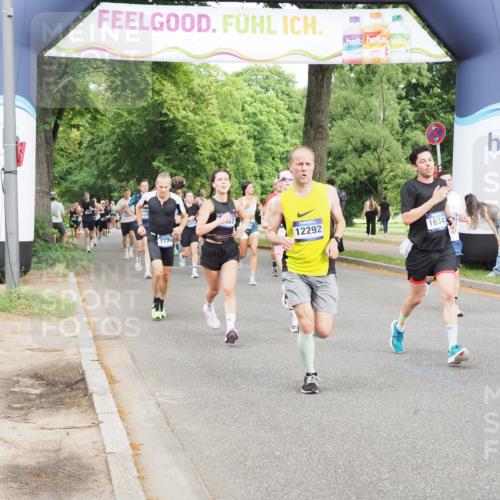 29.06.2025 - hella hamburg halbmarathon MichiJ http://msf.ph/oto/8255135 29.06.2025 10:29:20 Zwischen KM18-KM19 1912, 2797, 4303, 5050, 6429, 6495, 6771, 7774, 9640, 9979, 10783, 12292, 13457, 15493, 15542, 16201, 16347, 16580, 17971, 18192, 18573, 18802 meine-sportfotos.de