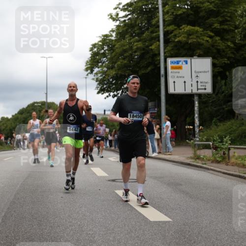 29.06.2025 - hella hamburg halbmarathon Yannick Fuchs http://msf.ph/oto/8255245 29.06.2025 10:48:13 20KM 1410, 1422, 1442, 1549, 1815, 2432, 3103, 3310, 3898, 4299, 5259, 6260, 6356, 6374, 6581, 6994, 7129, 7478, 7973, 8223, 8285, 8394, 8798, 9012, 9032, 9380, 10040, 10266, 11009, 11430, 11789, 12213, 12362, 12489, 13147, 13794, 13803, 13869, 14026, 14239, 14818, 15113, 15156, 15169, 16092, 16574, 16623, 16750, 16780, 17740, 17765, 18308, 18450, 18759, 19067, 19177 meine-sportfotos.de