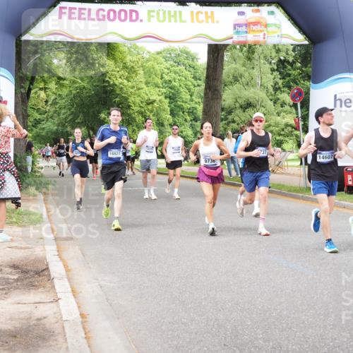 29.06.2025 - hella hamburg halbmarathon MichiJ http://msf.ph/oto/8255315 29.06.2025 10:52:34 Zwischen KM18-KM19 1034, 3112, 5464, 6590, 7826, 8405, 9736, 9737, 9994, 10736, 10886, 11027, 12371, 14022, 14607, 16355, 16847, 17707, 18726 meine-sportfotos.de