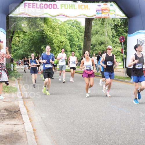 29.06.2025 - hella hamburg halbmarathon MichiJ http://msf.ph/oto/8255344 29.06.2025 10:52:34 Zwischen KM18-KM19 1034, 3112, 5464, 6590, 7826, 8405, 9736, 9737, 9994, 10736, 10886, 11027, 12371, 14022, 14607, 16355, 16847, 17707, 18726 meine-sportfotos.de