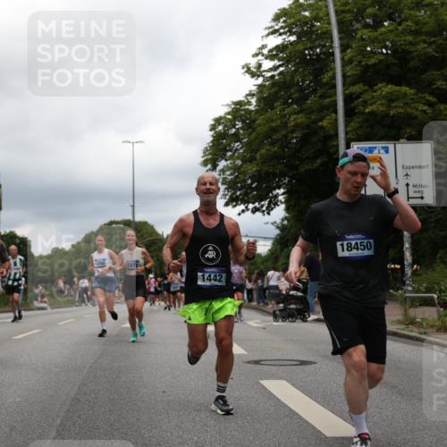29.06.2025 - hella hamburg halbmarathon Yannick Fuchs http://msf.ph/oto/8255361 29.06.2025 10:48:13 20KM 1410, 1422, 1442, 1549, 1815, 2432, 3103, 3310, 3898, 4299, 5259, 6260, 6356, 6374, 6581, 6994, 7129, 7478, 7973, 8223, 8285, 8394, 8798, 9012, 9032, 9380, 10040, 10266, 11009, 11430, 11789, 12213, 12362, 12489, 13147, 13794, 13803, 13869, 14026, 14239, 14818, 15113, 15156, 15169, 16092, 16574, 16623, 16750, 16780, 17740, 17765, 18308, 18450, 18759, 19067, 19177 meine-sportfotos.de