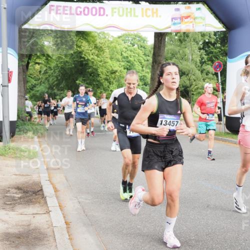 29.06.2025 - hella hamburg halbmarathon MichiJ http://msf.ph/oto/8255451 29.06.2025 10:29:21 Zwischen KM18-KM19 1912, 2797, 4303, 5050, 6429, 6495, 6771, 7774, 9640, 9979, 10783, 12292, 13457, 15493, 16201, 16347, 16580, 17971, 18192, 18802 meine-sportfotos.de