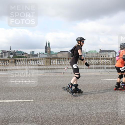 29.06.2025 - hella hamburg halbmarathon Lena Gebhardt http://msf.ph/oto/8255476 29.06.2025 09:03:18 Lombardsbrücke  meine-sportfotos.de