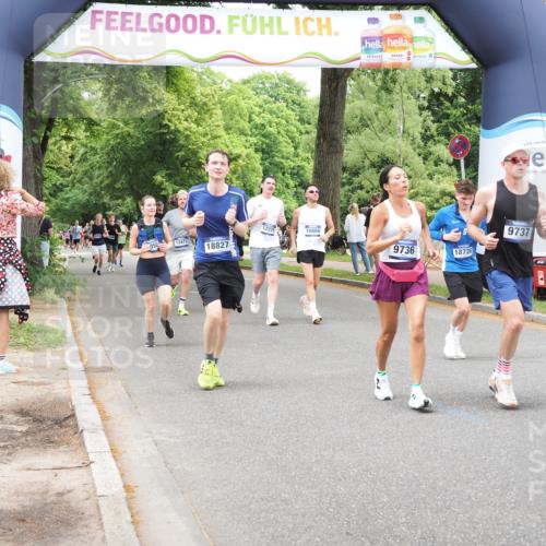 29.06.2025 - hella hamburg halbmarathon MichiJ http://msf.ph/oto/8255486 29.06.2025 10:52:35 Zwischen KM18-KM19 1034, 5464, 6590, 7826, 8405, 9736, 9737, 9994, 10736, 10886, 12371, 12473, 14607, 16355, 16847, 17059, 17707, 18726, 18827 meine-sportfotos.de