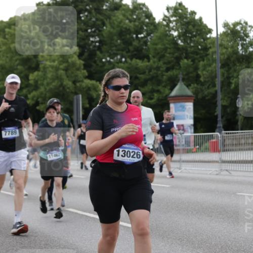29.06.2025 - hella hamburg halbmarathon Jannik Wohlers http://msf.ph/oto/8255497 29.06.2025 10:31:41 Lombardsbrücke 1311, 1987, 2349, 2384, 2943, 3022, 3221, 3239, 3358, 3752, 3822, 4314, 4605, 4924, 5156, 5496, 5601, 5658, 5743, 6218, 6252, 6718, 6727, 7135, 7239, 7295, 7344, 7535, 7570, 7695, 7789, 7816, 7898, 8538, 10248, 10924, 11168, 11462, 12136, 12319, 12663, 12755, 12936, 13026, 13959, 13960, 14029, 14105, 14191, 14536, 14599, 15471, 16200, 17118, 17342, 17958, 18283, 18369, 18428, 18838, 18931 meine-sportfotos.de