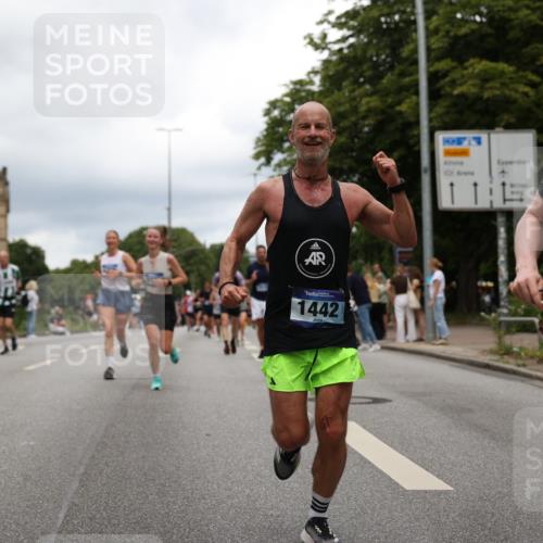 29.06.2025 - hella hamburg halbmarathon Yannick Fuchs http://msf.ph/oto/8255514 29.06.2025 10:48:14 20KM 1410, 1422, 1442, 1549, 1815, 2432, 3103, 3310, 3898, 4299, 6260, 6356, 6374, 6581, 6994, 7129, 7478, 7973, 8223, 8285, 8394, 8798, 9012, 9032, 9060, 9380, 10040, 10266, 11009, 11430, 11789, 12213, 12362, 12489, 13147, 13794, 13803, 13869, 14026, 14239, 14818, 15113, 15156, 15169, 15524, 16092, 16574, 16623, 16750, 17740, 17765, 18308, 18450, 18759, 19067, 19177 meine-sportfotos.de