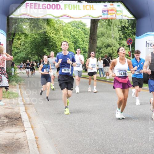29.06.2025 - hella hamburg halbmarathon MichiJ http://msf.ph/oto/8255524 29.06.2025 10:52:35 Zwischen KM18-KM19 1034, 5464, 6590, 7826, 8405, 9736, 9737, 9994, 10736, 10886, 12371, 12473, 14607, 16355, 16847, 17059, 17707, 18726, 18827 meine-sportfotos.de