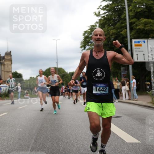29.06.2025 - hella hamburg halbmarathon Yannick Fuchs http://msf.ph/oto/8255535 29.06.2025 10:48:14 20KM 1410, 1422, 1442, 1549, 1815, 2432, 3103, 3310, 3898, 4299, 6260, 6356, 6374, 6581, 6994, 7129, 7478, 7973, 8223, 8285, 8394, 8798, 9012, 9032, 9060, 9380, 10040, 10266, 11009, 11430, 11789, 12213, 12362, 12489, 13147, 13794, 13803, 13869, 14026, 14239, 14818, 15113, 15156, 15169, 15524, 16092, 16574, 16623, 16750, 17740, 17765, 18308, 18450, 18759, 19067, 19177 meine-sportfotos.de