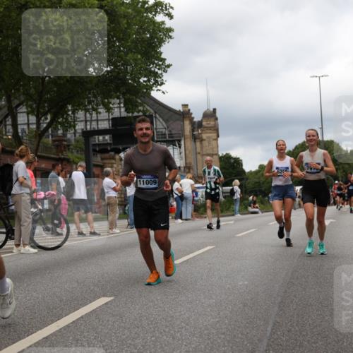 29.06.2025 - hella hamburg halbmarathon Yannick Fuchs http://msf.ph/oto/8255577 29.06.2025 10:48:14 20KM 1410, 1422, 1442, 1549, 1815, 2432, 3103, 3310, 3898, 4299, 6260, 6356, 6374, 6581, 6994, 7129, 7478, 7973, 8223, 8285, 8394, 8798, 9012, 9032, 9060, 9380, 10040, 10266, 11009, 11430, 11789, 12213, 12362, 12489, 13147, 13794, 13803, 13869, 14026, 14239, 14818, 15113, 15156, 15169, 15524, 16092, 16574, 16623, 16750, 17740, 17765, 18308, 18450, 18759, 19067, 19177 meine-sportfotos.de