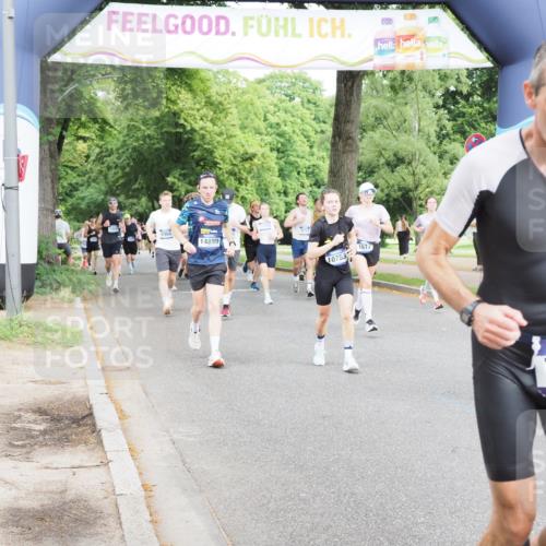 29.06.2025 - hella hamburg halbmarathon MichiJ http://msf.ph/oto/8255654 29.06.2025 10:29:22 Zwischen KM18-KM19 1677, 1912, 2797, 4303, 5050, 6429, 6495, 6771, 7774, 9540, 9640, 9979, 10783, 12292, 12895, 13457, 15493, 16201, 16347, 16580, 17971, 18192, 18802 meine-sportfotos.de