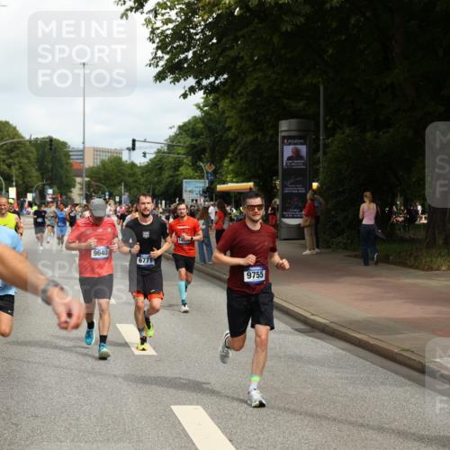 29.06.2025 - hella hamburg halbmarathon Yannick Fuchs http://msf.ph/oto/8255672 29.06.2025 10:35:47 20KM 1136, 1631, 2579, 2797, 3618, 4205, 4303, 4380, 4871, 4893, 5387, 5709, 6550, 6771, 6901, 7378, 7432, 7774, 7796, 8122, 8358, 9358, 9547, 9640, 9659, 9711, 9755, 9885, 10375, 10783, 11062, 11765, 11922, 12292, 12385, 12434, 12895, 13268, 13457, 14555, 14661, 15247, 15351, 16816, 17032, 17100, 17720, 17834, 18045, 18049, 18412, 18442, 18573, 18802 meine-sportfotos.de