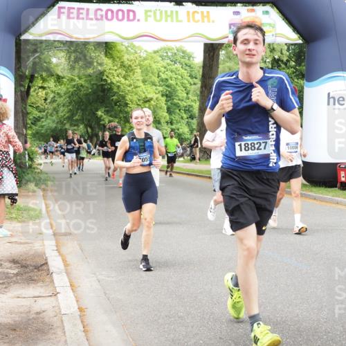 29.06.2025 - hella hamburg halbmarathon MichiJ http://msf.ph/oto/8255693 29.06.2025 10:52:36 Zwischen KM18-KM19 6590, 7826, 8405, 9736, 9737, 9994, 10736, 10886, 12371, 12473, 14607, 17059, 17707, 18726, 18827 meine-sportfotos.de