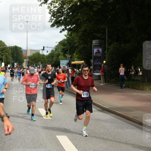 29.06.2025 - hella hamburg halbmarathon Yannick Fuchs http://msf.ph/oto/8255712 29.06.2025 10:35:47 20KM 1136, 1631, 2579, 2797, 3618, 4205, 4303, 4380, 4871, 4893, 5387, 5709, 6550, 6771, 6901, 7378, 7432, 7774, 7796, 8122, 8358, 9358, 9547, 9640, 9659, 9711, 9755, 9885, 10375, 10783, 11062, 11765, 11922, 12292, 12385, 12434, 12895, 13268, 13457, 14555, 14661, 15247, 15351, 16816, 17032, 17100, 17720, 17834, 18045, 18049, 18412, 18442, 18573, 18802 meine-sportfotos.de