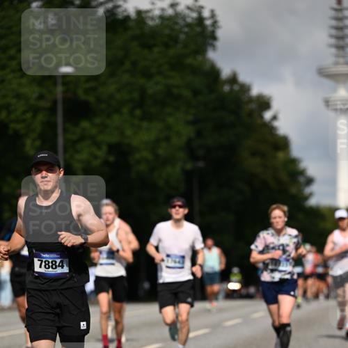 29.06.2025 - hella hamburg halbmarathon Dr. Thomas Lammeyer http://msf.ph/oto/8255785 29.06.2025 09:51:49 Kennedybrücke 1290, 1385, 1505, 1710, 2399, 2714, 2767, 3959, 4860, 5091, 5315, 5554, 5709, 6684, 7152, 7154, 7884, 8933, 9403, 10404, 10793, 10852 meine-sportfotos.de