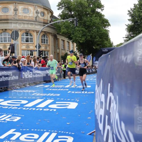 29.06.2025 - hella hamburg halbmarathon Strokosch-Dieckow http://msf.ph/oto/8255836 29.06.2025 10:41:47 Ziel 1169, 1512, 1763, 7092, 10415, 11765, 14346, 15521, 15535, 15935 meine-sportfotos.de