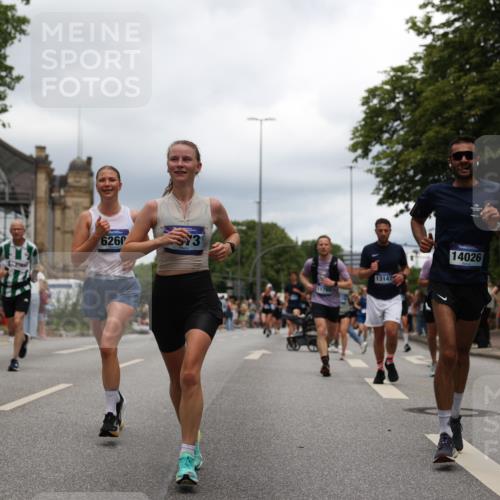 29.06.2025 - hella hamburg halbmarathon Yannick Fuchs http://msf.ph/oto/8255860 29.06.2025 10:48:16 20KM 1410, 1442, 1549, 1815, 2432, 3103, 3310, 3898, 4299, 6260, 6356, 6374, 6581, 6723, 6994, 7129, 7478, 7973, 8223, 8394, 8772, 8798, 9012, 9032, 9060, 9227, 10040, 10266, 11009, 11430, 11789, 12213, 12362, 12489, 13147, 13803, 13869, 14026, 14239, 14818, 15113, 15156, 15169, 15524, 16092, 16574, 16623, 16750, 17740, 17765, 18308, 18450, 18759, 19067, 19177 meine-sportfotos.de