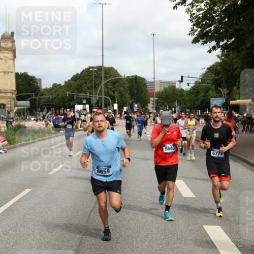 29.06.2025 - hella hamburg halbmarathon Yannick Fuchs http://msf.ph/oto/8255897 29.06.2025 10:35:48 20KM 1136, 1631, 2579, 2797, 3618, 4205, 4303, 4380, 4871, 4893, 5387, 5709, 6550, 6771, 6901, 7378, 7432, 7774, 7796, 8122, 8358, 9358, 9547, 9640, 9659, 9711, 9755, 9885, 10375, 10783, 11062, 11765, 11922, 12292, 12385, 12434, 12895, 13268, 13457, 14555, 14661, 15247, 15351, 16816, 17032, 17100, 17720, 17834, 18045, 18049, 18412, 18442, 18491, 18573, 18802 meine-sportfotos.de