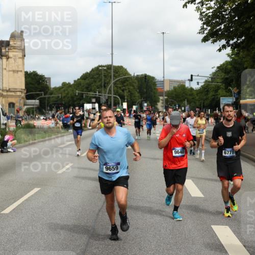 29.06.2025 - hella hamburg halbmarathon Yannick Fuchs http://msf.ph/oto/8255918 29.06.2025 10:35:48 20KM 1136, 1631, 2579, 2797, 3618, 4205, 4303, 4380, 4871, 4893, 5387, 5709, 6550, 6771, 6901, 7378, 7432, 7774, 7796, 8122, 8358, 9358, 9547, 9640, 9659, 9711, 9755, 9885, 10375, 10783, 11062, 11765, 11922, 12292, 12385, 12434, 12895, 13268, 13457, 14555, 14661, 15247, 15351, 16816, 17032, 17100, 17720, 17834, 18045, 18049, 18412, 18442, 18491, 18573, 18802 meine-sportfotos.de