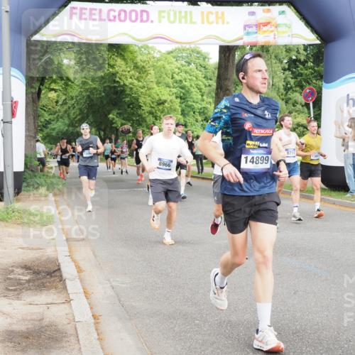 29.06.2025 - hella hamburg halbmarathon MichiJ http://msf.ph/oto/8255972 29.06.2025 10:29:24 Zwischen KM18-KM19 1677, 1912, 2797, 4303, 6429, 6771, 7774, 9540, 9640, 9711, 10783, 12292, 12895, 13457, 13667, 14899, 15493, 16201, 16347, 16580, 17486, 17971, 18412, 18802 meine-sportfotos.de
