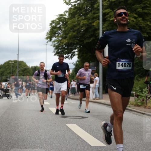 29.06.2025 - hella hamburg halbmarathon Yannick Fuchs http://msf.ph/oto/8256001 29.06.2025 10:48:16 20KM 1410, 1442, 1549, 1815, 2432, 3103, 3310, 3898, 4299, 6260, 6356, 6374, 6581, 6723, 6994, 7129, 7478, 7973, 8223, 8394, 8772, 8798, 9012, 9032, 9060, 9227, 10040, 10266, 11009, 11430, 11789, 12213, 12362, 12489, 13147, 13803, 13869, 14026, 14239, 14818, 15113, 15156, 15169, 15524, 16092, 16574, 16623, 16750, 17740, 17765, 18308, 18450, 18759, 19067, 19177 meine-sportfotos.de