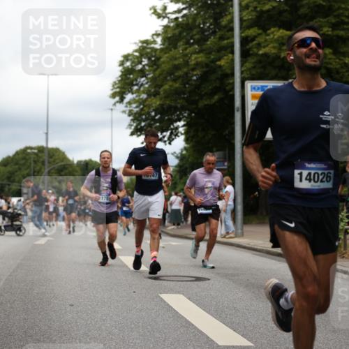 29.06.2025 - hella hamburg halbmarathon Yannick Fuchs http://msf.ph/oto/8256029 29.06.2025 10:48:16 20KM 1410, 1442, 1549, 1815, 2432, 3103, 3310, 3898, 4299, 6260, 6356, 6374, 6581, 6723, 6994, 7129, 7478, 7973, 8223, 8394, 8772, 8798, 9012, 9032, 9060, 9227, 10040, 10266, 11009, 11430, 11789, 12213, 12362, 12489, 13147, 13803, 13869, 14026, 14239, 14818, 15113, 15156, 15169, 15524, 16092, 16574, 16623, 16750, 17740, 17765, 18308, 18450, 18759, 19067, 19177 meine-sportfotos.de